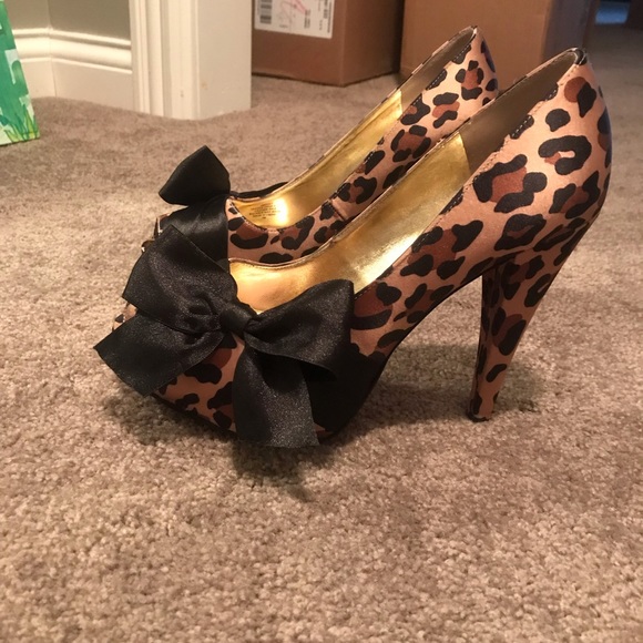 Leopard print high heels - sold - Picture 5 of 8